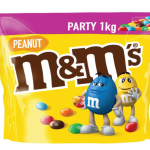 M&M Peanut Pouch Pack of 1kg